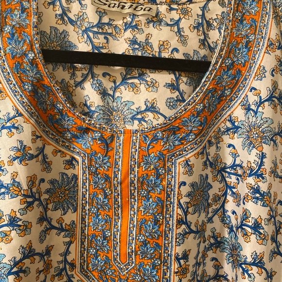 Colorful blouse - Picture 2 of 8